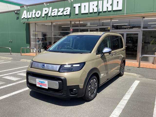 フリード1.5 e:HEV クロスター