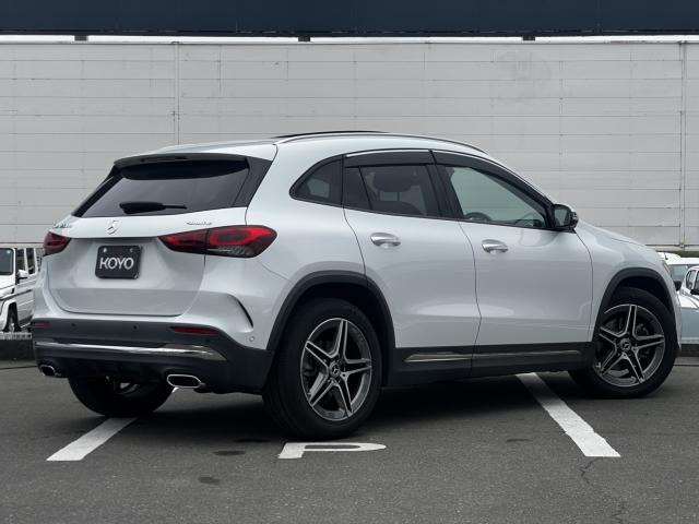 GLAクラスGLA200d 4マチック AMGライン 4WD