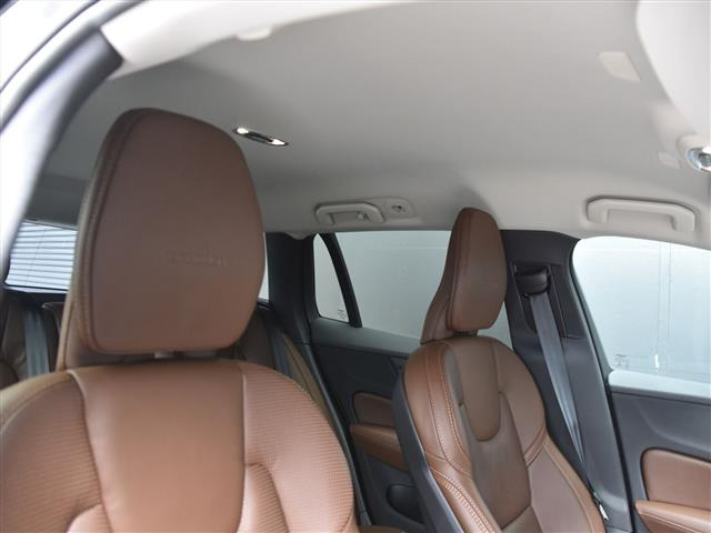 V60T5 インスクリプション