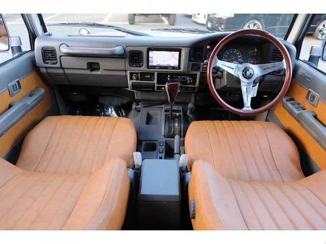 ランドクルーザープラド3.0 SXワイド ディーゼル 4WD