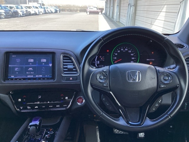 ヴェゼル1.5 ハイブリッド RS ホンダセンシング