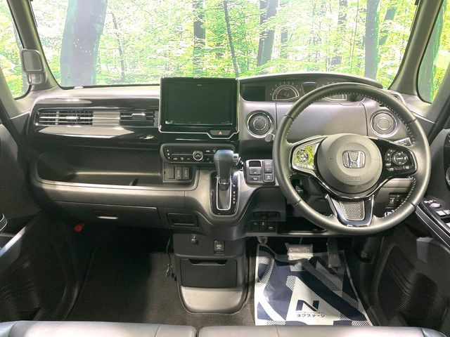 N-BOXカスタムL ターボ