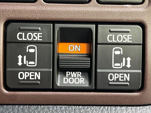 エスクァイア2.0 Gi プレミアムパッケージ