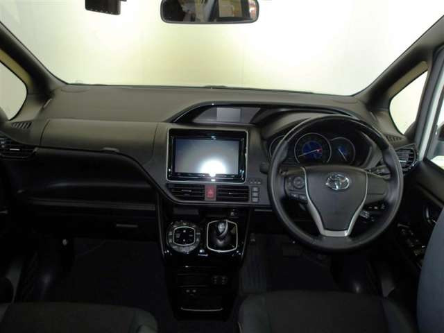 ノア1.8 ハイブリッド Si W×B II