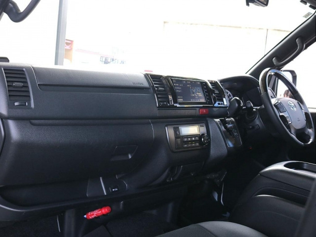 ハイエースバン2.8 スーパーGL ダークプライムII ロング ディーゼル 4WD