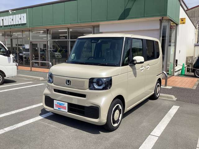 N-BOXファッションスタイル モノトーン