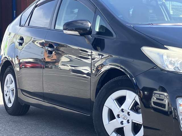 プリウス1.8 S LEDエディション