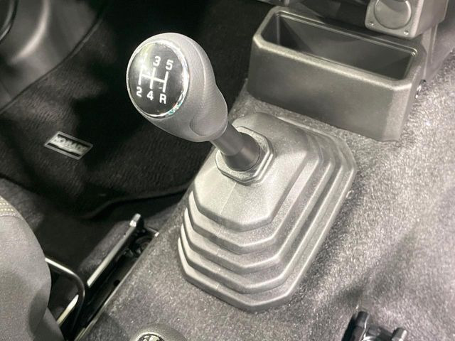 ジムニーノマド1.5 FC 4WD