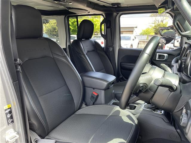 ラングラーアンリミテッド フリーダム エディション 4WD