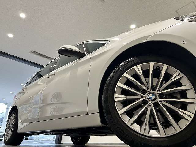 2シリーズグランツアラー218i ラグジュアリー