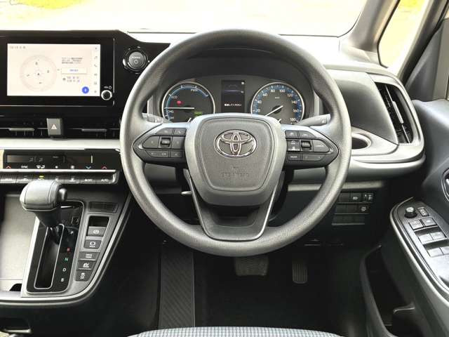 ノア1.8 ハイブリッド X