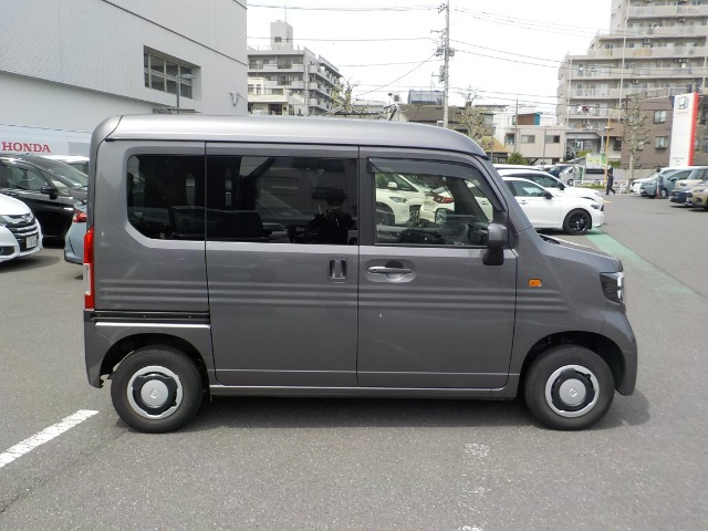 N-VAN+スタイル ファン 4WD