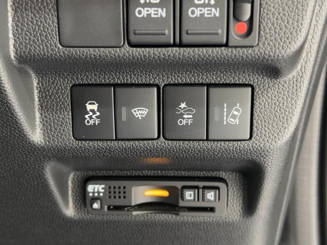 フリード1.5 ハイブリッド クロスター ホンダセンシング