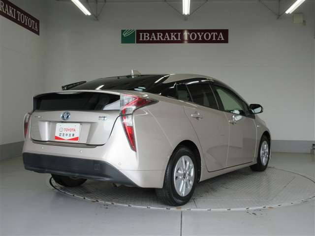 プリウス1.8 S セーフティ プラス