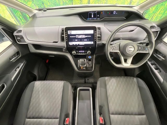 セレナ1.2 e-POWER ハイウェイスターV