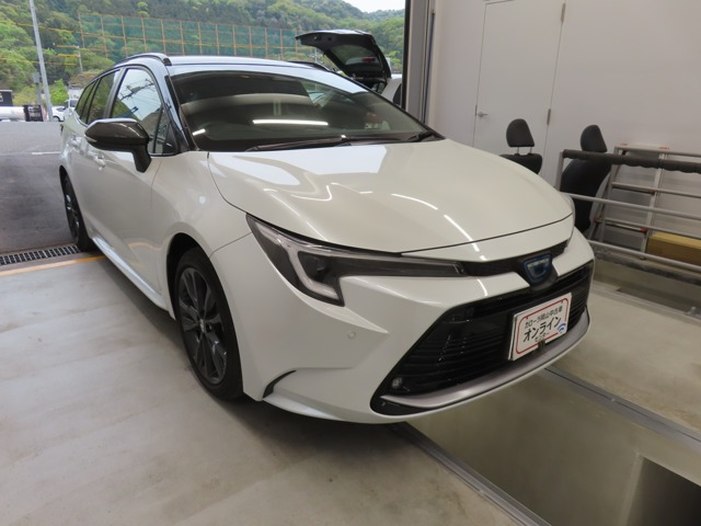 カローラツーリング1.8 ハイブリッド W×B