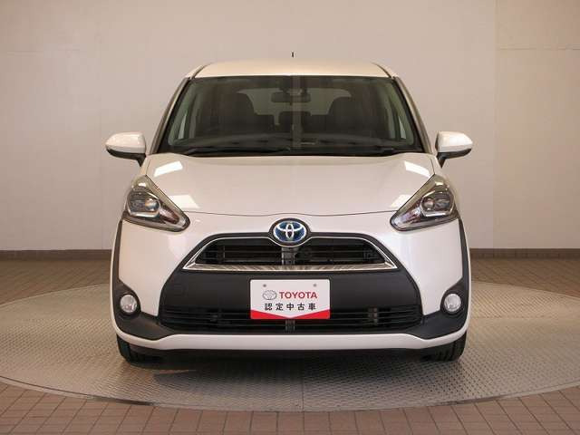 シエンタハイブリッド 1.5 G クエロ