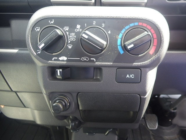 アクティトラックタウン 4WD