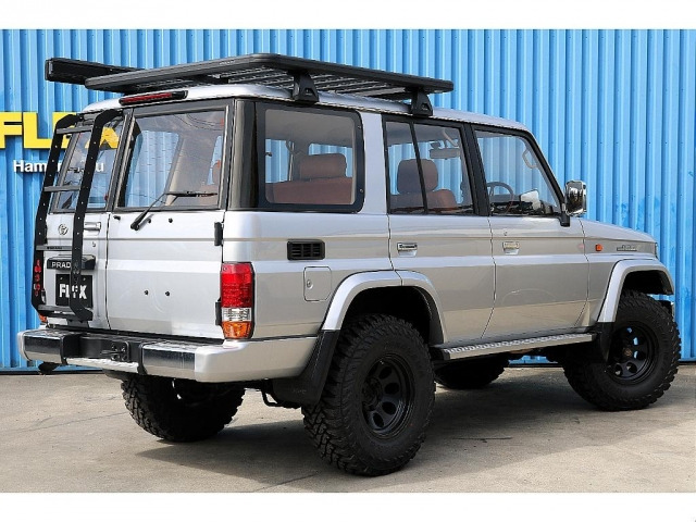 ランドクルーザープラド3.0 SXワイド ディーゼル 4WD