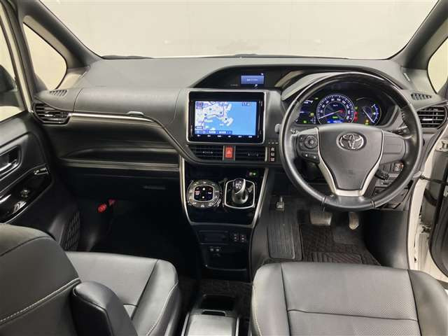 エスクァイアハイブリッド1.8 Gi