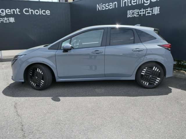 ノートオーラ1.2 G レザーエディション