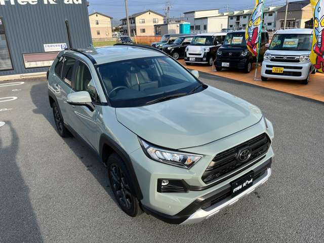 RAV42.0 アドベンチャー 4WD