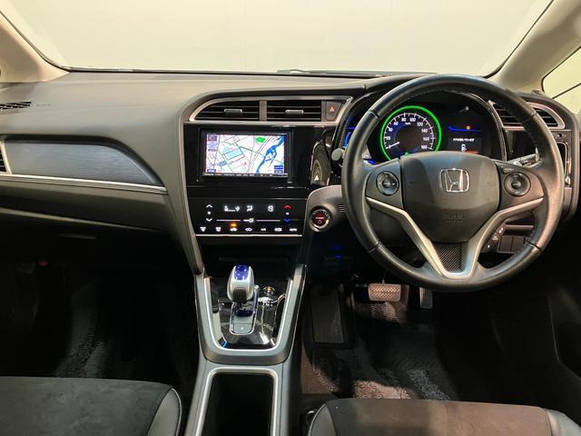 シャトル1.5 ハイブリッド X