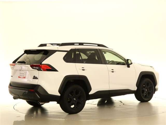 RAV42.0 アドベンチャー オフロードパッケージ 4WD