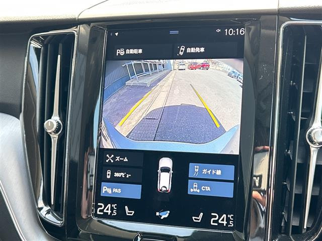 XC60B5 AWD モメンタム 4WD