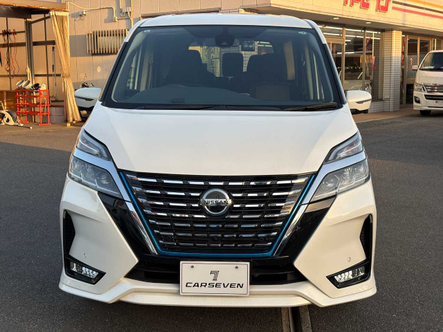 セレナ1.2 e-POWER ハイウェイスターV