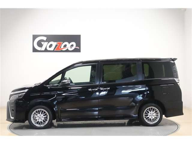 ヴォクシー1.8 ハイブリッド ZS 煌III