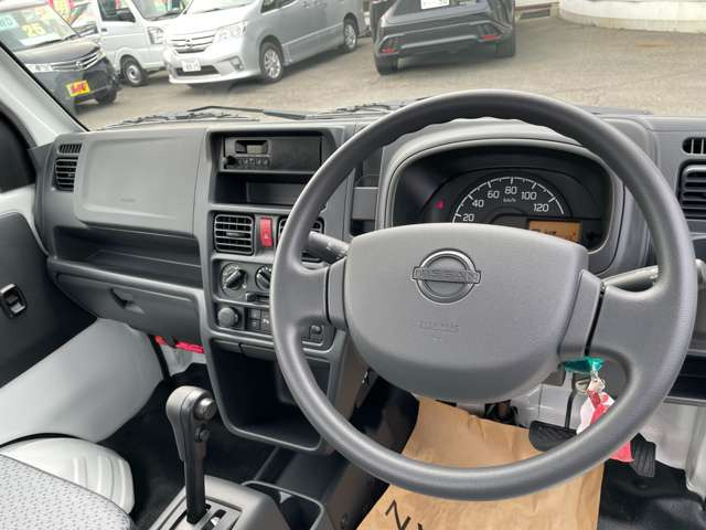 クリッパートラックDX セーフティパッケージ 4WD