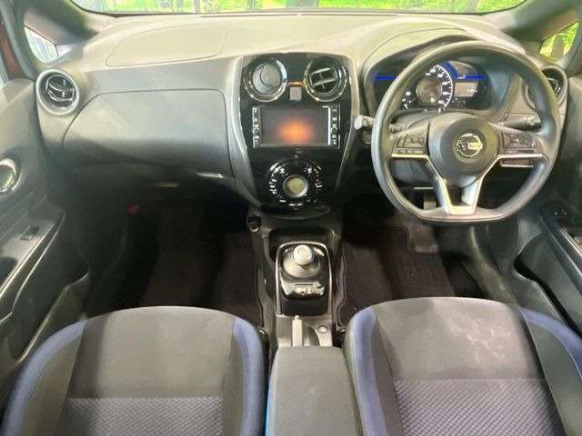 ノート1.2 e-POWER X ブラックアロー