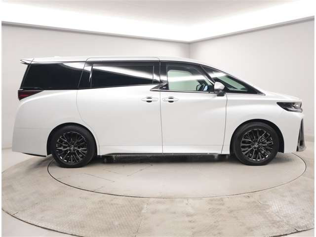 ヴェルファイアハイブリッド 2.5 Z プレミア E-Four 4WD