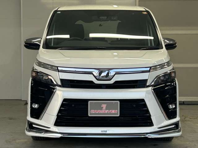 ヴォクシー2.0 ZS 煌II 4WD