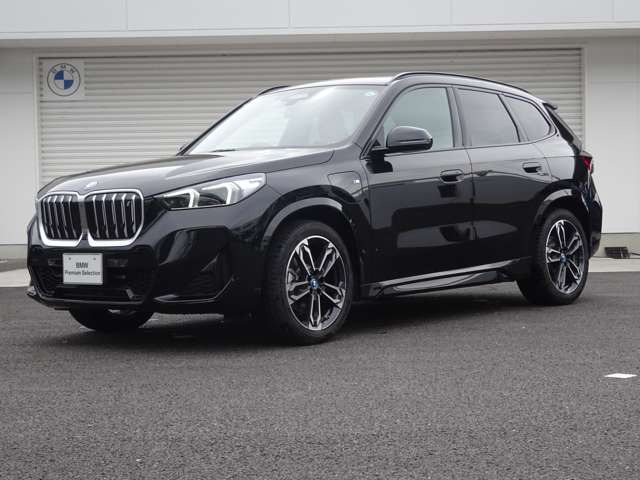 iX1xドライブ30 Mスポーツ 4WD