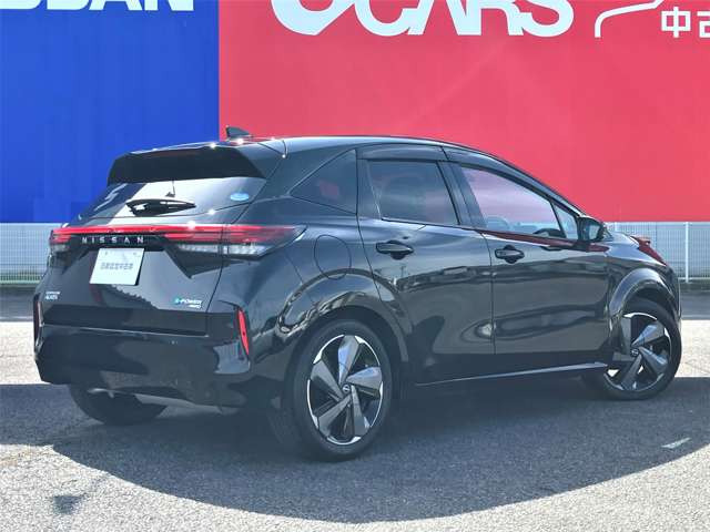 ノートオーラ1.2 G FOUR レザーエディション 4WD