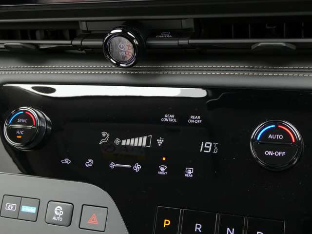 セレナ1.4 e-POWER ハイウェイスターV