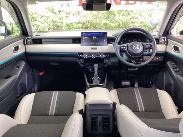 ヴェゼル1.5 e:HEV Z プレイパッケージ