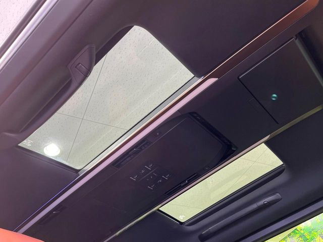 ヴェルファイアハイブリッド 2.5 Z プレミア E-Four 4WD