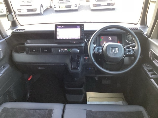 N-BOXカスタムターボ コーディネートスタイル モノトーン