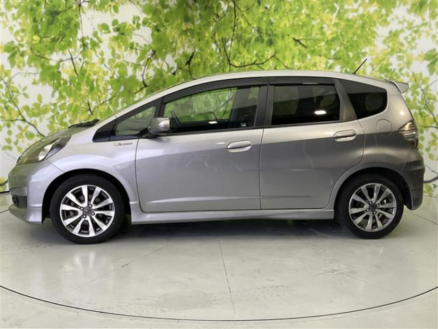 フィット1.5 RS 10thアニバーサリー