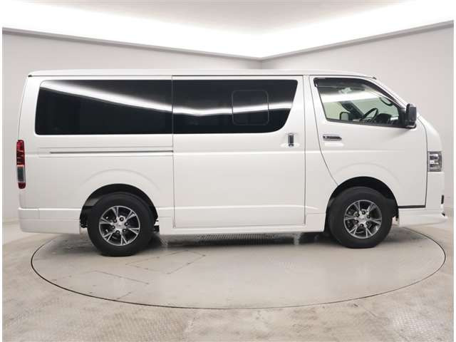 ハイエースバン