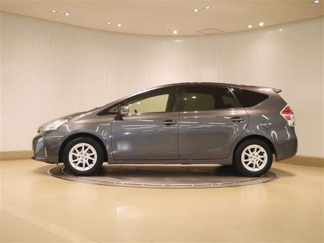 プリウスα1.8 S チューンブラックII