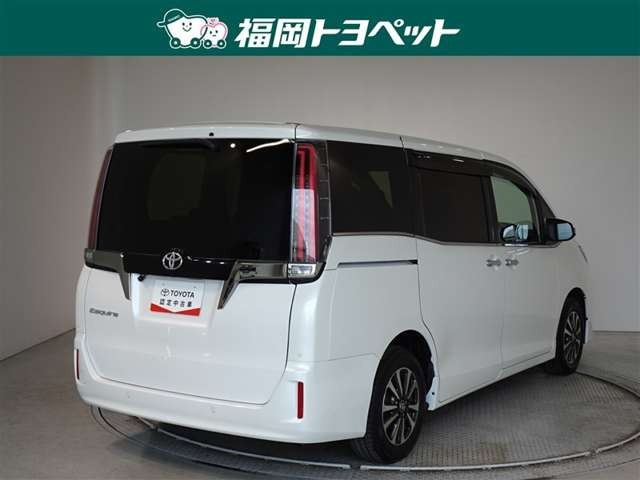 エスクァイア2.0 Gi プレミアムパッケージ ブラックテイラード