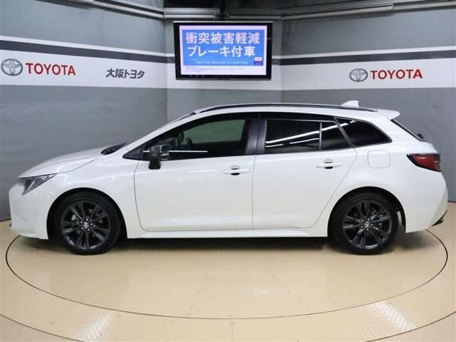 カローラツーリング1.8 ハイブリッド W×B