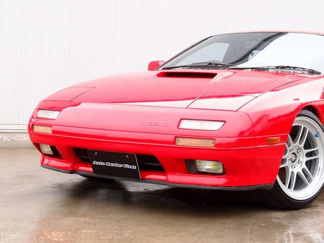 �l�C��RX-7 FC���f���̓���!���ЃJ�X�^���ԗ��ƂȂ�A���Г��Ɏ��ɂ͊O�����F�h���A�V�iRG�ԍ����A�V�iENKEI18AW�A�V�i�I���^�����ɉ����ߋ����𐮔��_���L�^���21���c����1�I�[�i�[�ԗ��ł�
