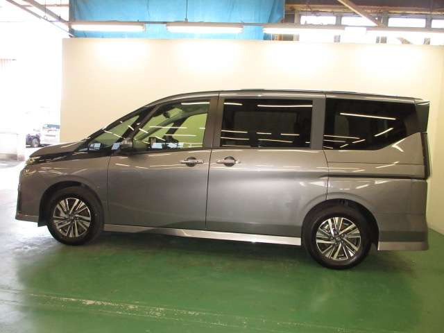 セレナ2.0 ハイウェイスターV