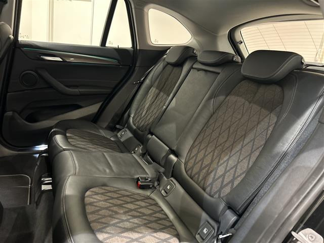 X1xドライブ 18d xライン 4WD