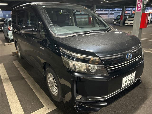 ヴォクシー1.8 ハイブリッド V